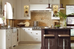 casual_maple_kitchen_cabinets_in_pearl_finish